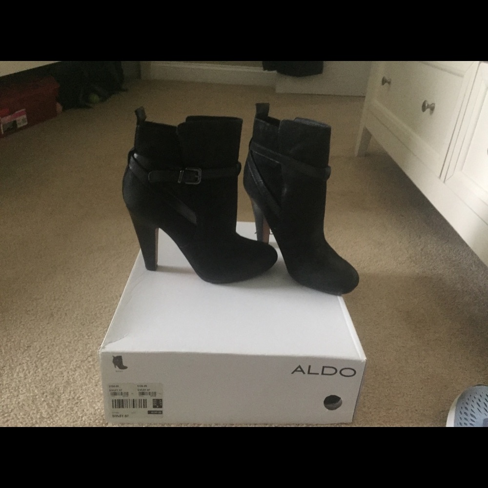 ALDO never worn ankle boots